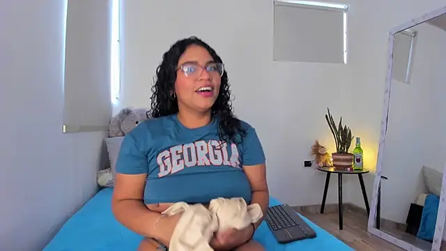 Snapshot of iriss_25 chatting on 02.04.26 iriss 25 online show from 02.04.26