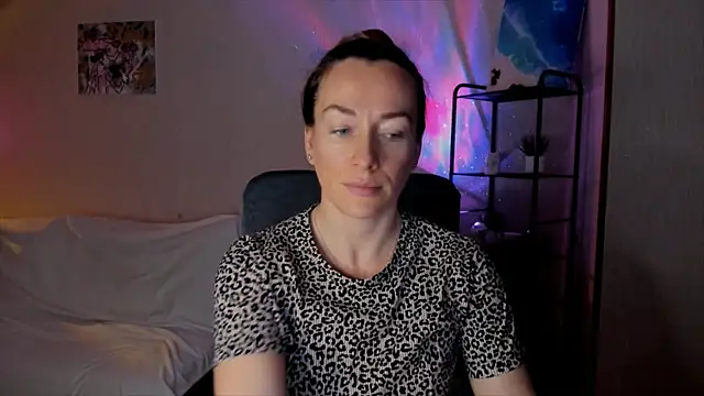 Snapshot of RebeccaMartinez chatting on 12.01.25 RebeccaMartinez online show from 12.01.25