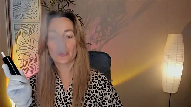 RebeccaMartinez online show from 02.09.26