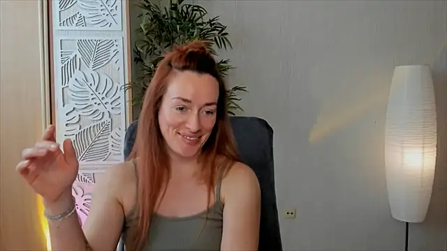 RebeccaMartinez online show from 04.07.26