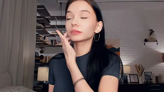 Snapshot of Riskyproject chatting on 01.17.25 Riskyproject online show from 01.17.25