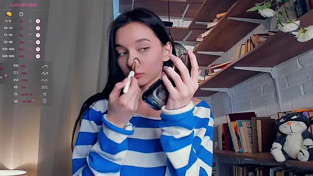 Snapshot of Riskyproject chatting on 03.21.25 Riskyproject online show from 03.21.25