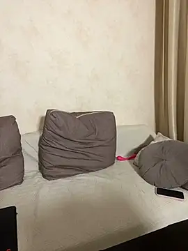 Snapshot of Comprom1se chatting on 03.04.25 Comprom1se online show from 03.04.25