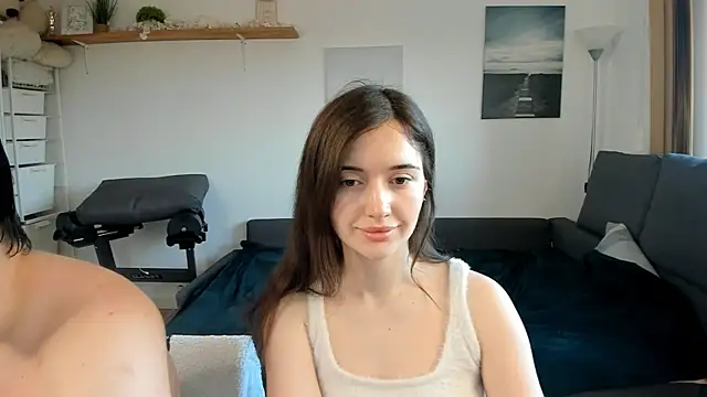 Snapshot of PollyFlame chatting on 03.04.25 PollyFlame online show from 03.04.25