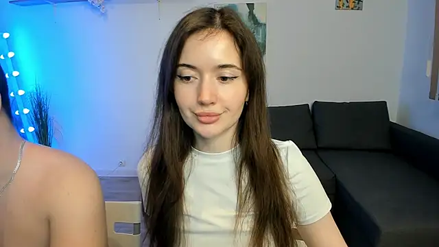 Snapshot of PollyFlame chatting on 12.13.25 PollyFlame online show from 12.13.25