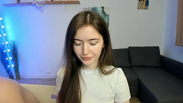 Snapshot of PollyFlame chatting on 12.14.25 PollyFlame online show from 12.14.25