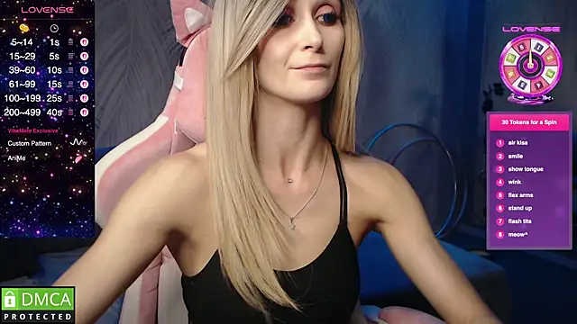 Snapshot of AliceSporty chatting on 11.28.25 AliceSporty online show from 11.28.25