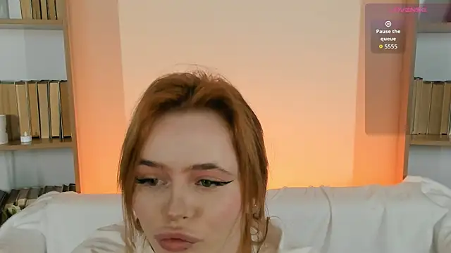 Phoenix Margo online show from 11.05.25