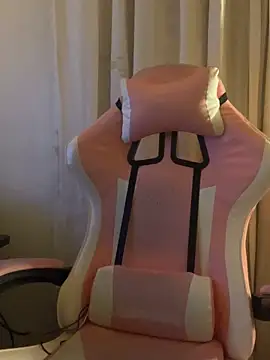 LittleBabyCat22 online show from 11.06.25