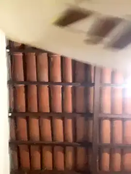 -Marivalda- online show from 10.31.25