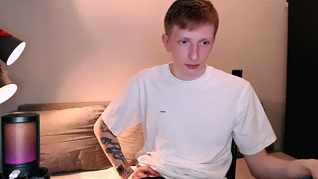 Snapshot of juliaanddima chatting on 12.01.25 juliaanddima online show from 12.01.25