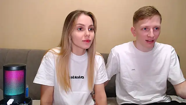 juliaanddima online show from 03.04.26