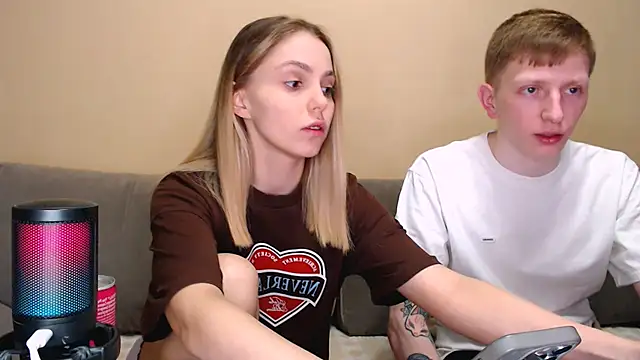 juliaanddima online show from 03.24.26