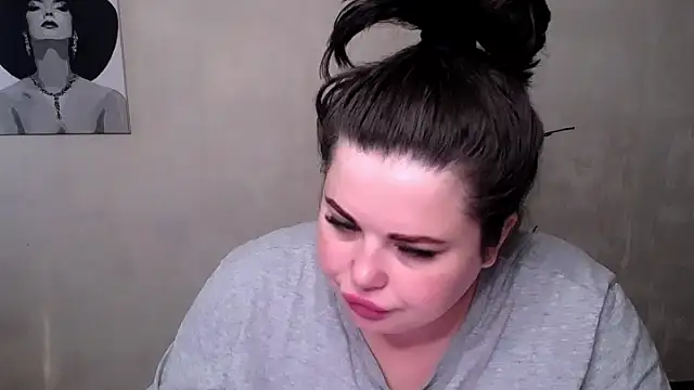 Snapshot of Emily_Mo chatting on 09.16.25 Emily Mo online show from 09.16.25