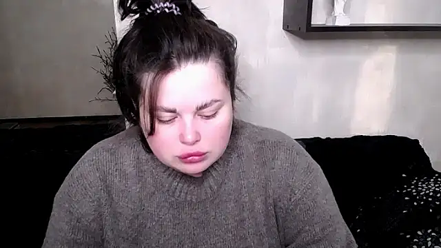 Snapshot of Emily_Mo chatting on 10.22.25 Emily Mo online show from 10.22.25