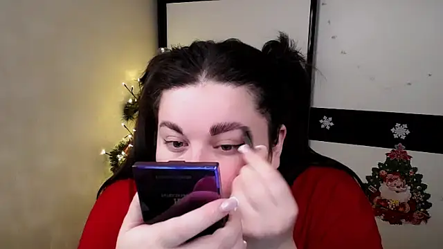 Snapshot of Emily_Mo chatting on 12.04.25 Emily Mo online show from 12.04.25