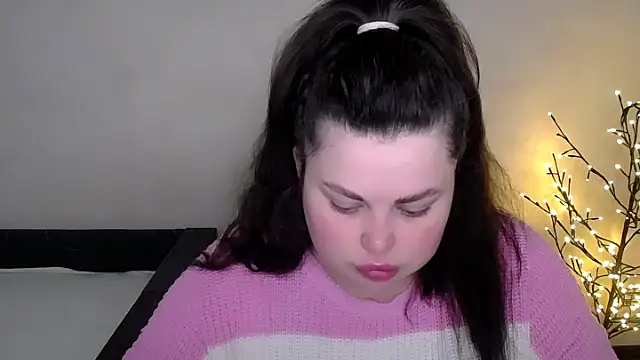 Snapshot of Emily_Mo chatting on 04.30.26 Emily Mo online show from 04.30.26