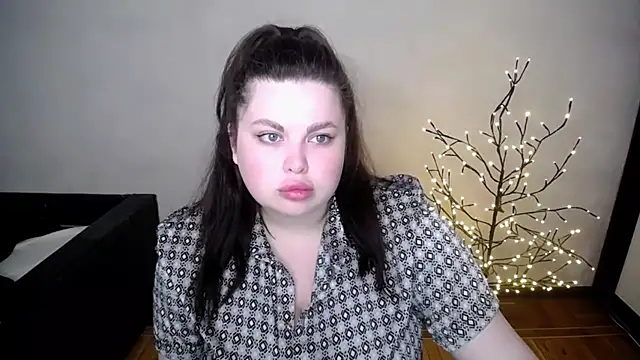 Snapshot of Emily_Mo chatting on 05.13.26 Emily Mo online show from 05.13.26