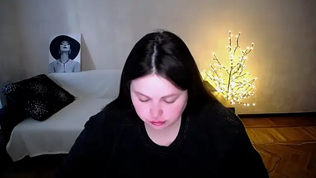 Snapshot of Emily_Mo chatting on 05.22.26 Emily Mo online show from 05.22.26