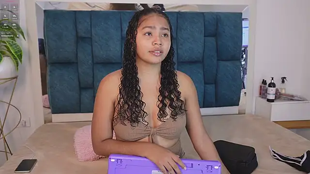 Anais aradia online show from 03.24.26