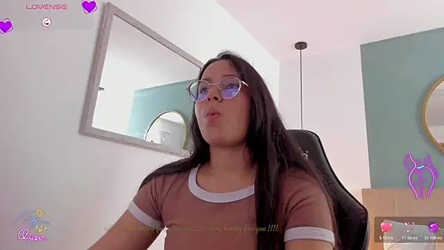 Snapshot of lucy_blue28 chatting on 03.30.26 lucy blue28 online show from 03.30.26