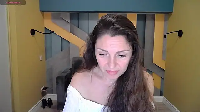 EllaLong online show from 12.28.24