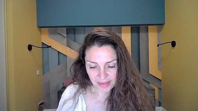 EllaLong online show from 01.08.25