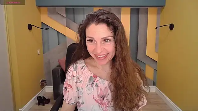 EllaLong online show from 01.28.25