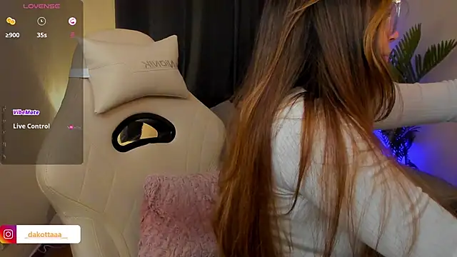 Snapshot of dakottaa_ chatting on 01.16.26 dakottaa online show from 01.16.26