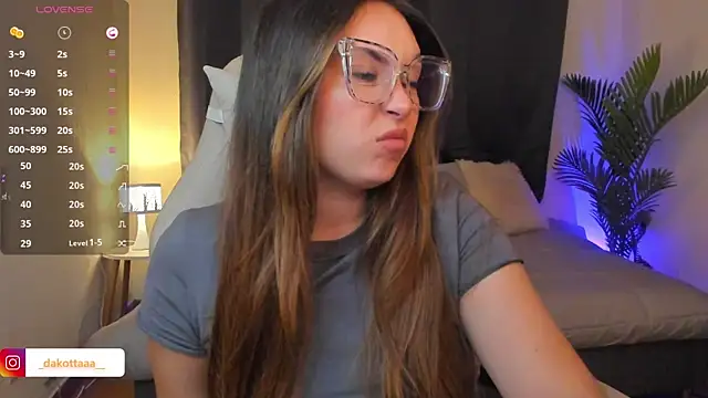 Snapshot of dakottaa_ chatting on 02.10.26 dakottaa online show from 02.10.26