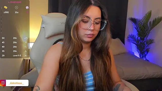 Snapshot of dakottaa_ chatting on 02.14.26 dakottaa online show from 02.14.26