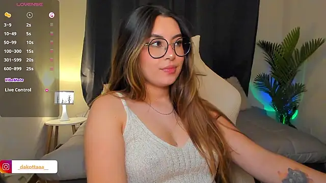 Snapshot of dakottaa_ chatting on 03.05.26 dakottaa online show from 03.05.26