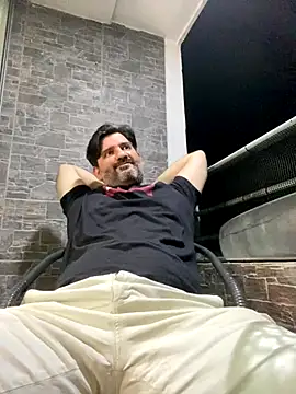 Maxi TheBigDaddy online show from 11.22.25