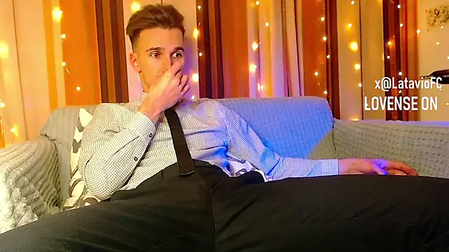 Midnighter  online show from 12.14.25