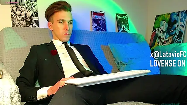 Midnighter  online show from 04.07.26