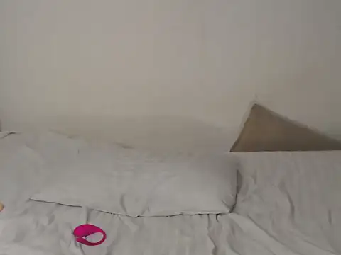 wetmypants online show from 05.15.26