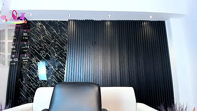 charlottewhitte online show from 10.18.25