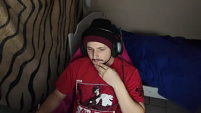 Snapshot of iurytx chatting on 02.28.25 iurytx online show from 02.28.25