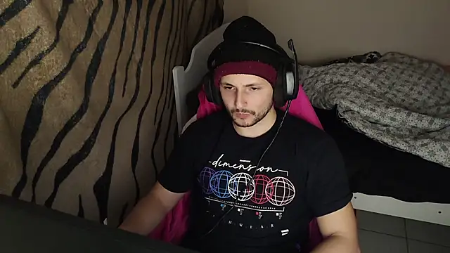 Snapshot of iurytx chatting on 03.06.25 iurytx online show from 03.06.25