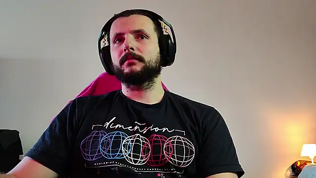 Snapshot of iurytx chatting on 09.10.25 iurytx online show from 09.10.25