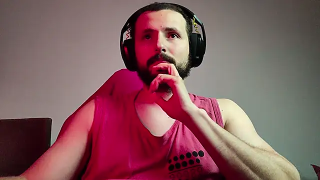 Snapshot of iurytx chatting on 09.13.25 iurytx online show from 09.13.25