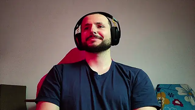 Snapshot of iurytx chatting on 09.20.25 iurytx online show from 09.20.25