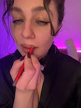 Snapshot of Your_insomniya chatting on 11.24.25 Your insomniya online show from 11.24.25