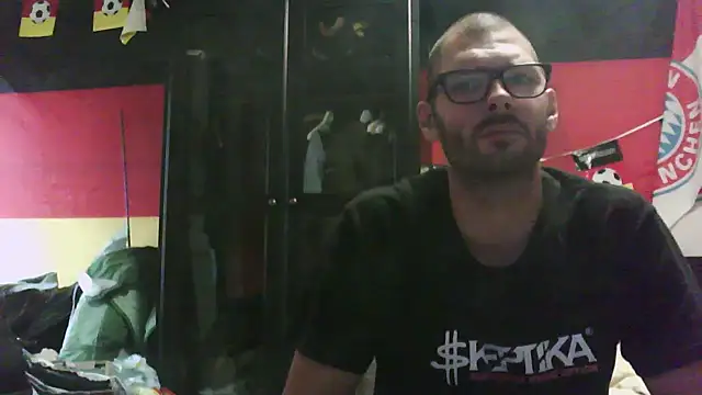 Snapshot of Die-geile-Sau chatting on 09.09.25 Die-geile-Sau online show from 09.09.25