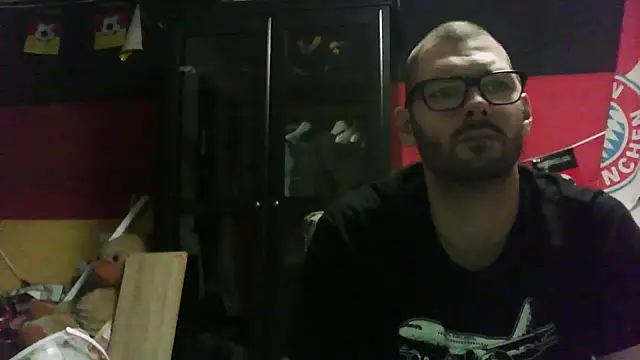 Snapshot of Die-geile-Sau chatting on 10.29.25 Die-geile-Sau online show from 10.29.25