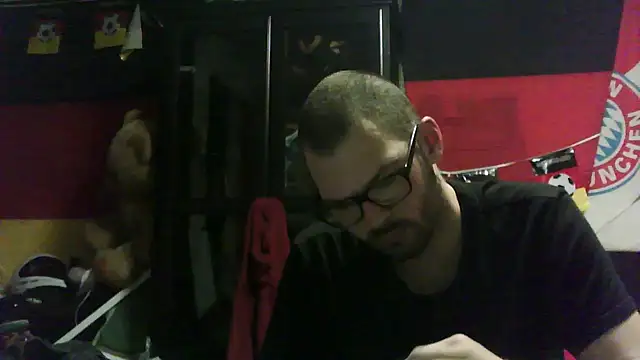 Snapshot of Die-geile-Sau chatting on 11.05.25 Die-geile-Sau online show from 11.05.25