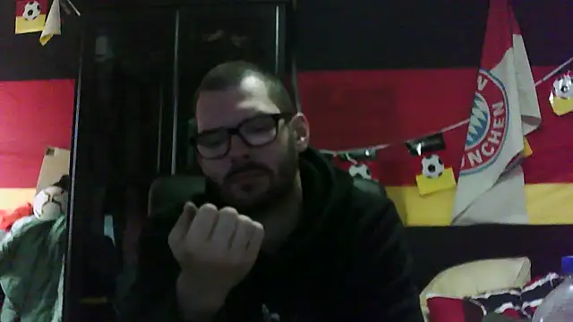 Snapshot of Die-geile-Sau chatting on 11.11.25 Die-geile-Sau online show from 11.11.25