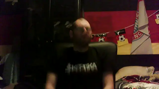 Snapshot of Die-geile-Sau chatting on 12.02.25 Die-geile-Sau online show from 12.02.25