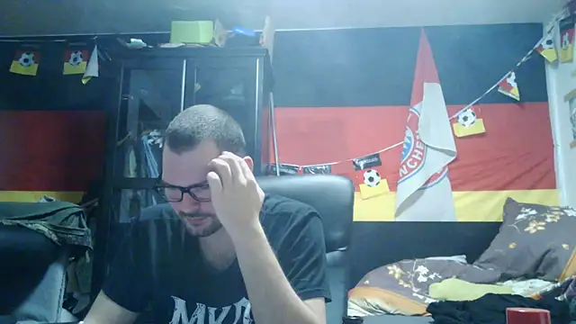 Snapshot of Die-geile-Sau chatting on 01.12.26 Die-geile-Sau online show from 01.12.26