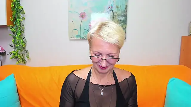 iamyourdream89 online show from 09.09.25